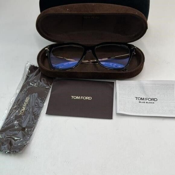 💯- New  - TOM FORD Optical TF5704-B BLack BLUE LIGHT TF5704 TF5704-F-B/0 Ey… - Picture 10 of 13